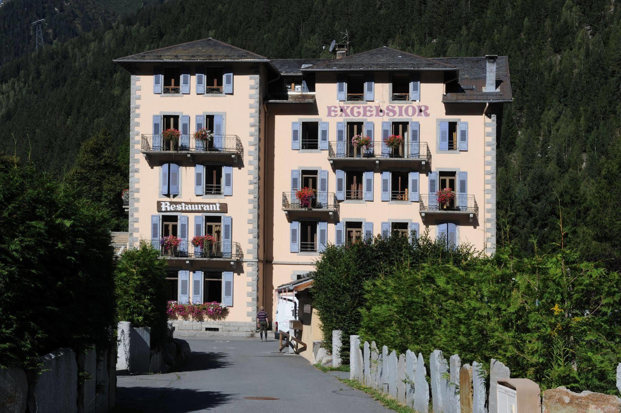Excelsior & 4* Chamonix